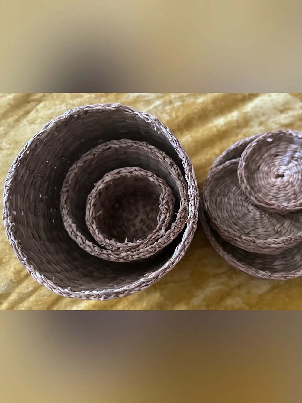Handwoven Round Seagrass Lidded Nesting Baskets - Natural Beige, 3-Piece Set